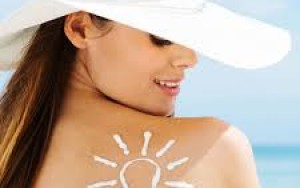 CÁCH LỰA CHỌN VÀ SỬ DỤNG KEM CHỐNG NẮNG CHO PHÙ HỢP